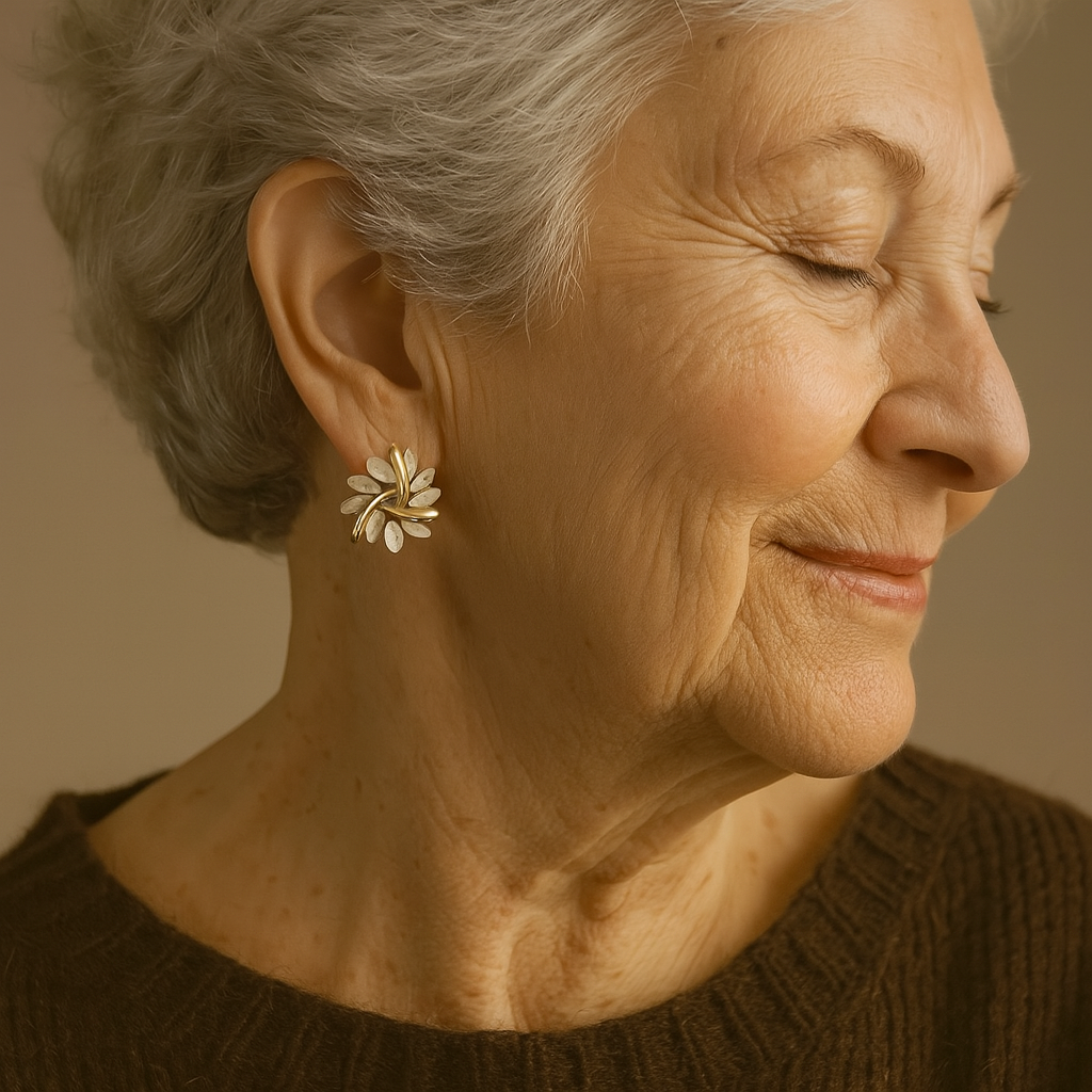 Eleganckie i Wyrafinowane Złote Kolczyki z Płatkami Opalowymi