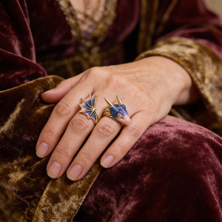 Pierścionek Vintage w Złocie z Warstwami Niebieskiej Cyrkonu