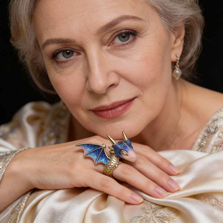 Pierścionek Vintage w Złocie z Warstwami Niebieskiej Cyrkonu