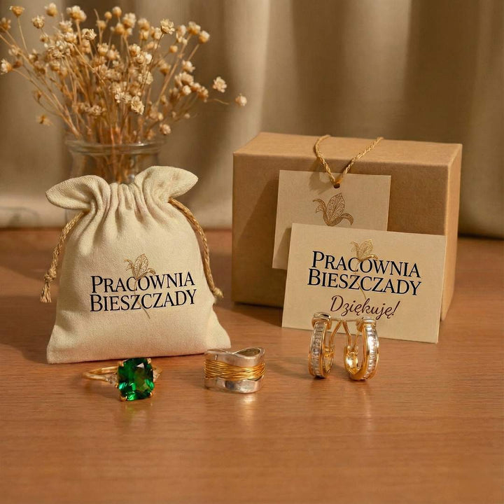 Zestaw Pierścionków Vintage z Białym Opalem Złotym