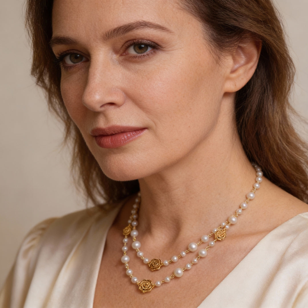 Elegancki Złoty Naszyjnik z Perłą