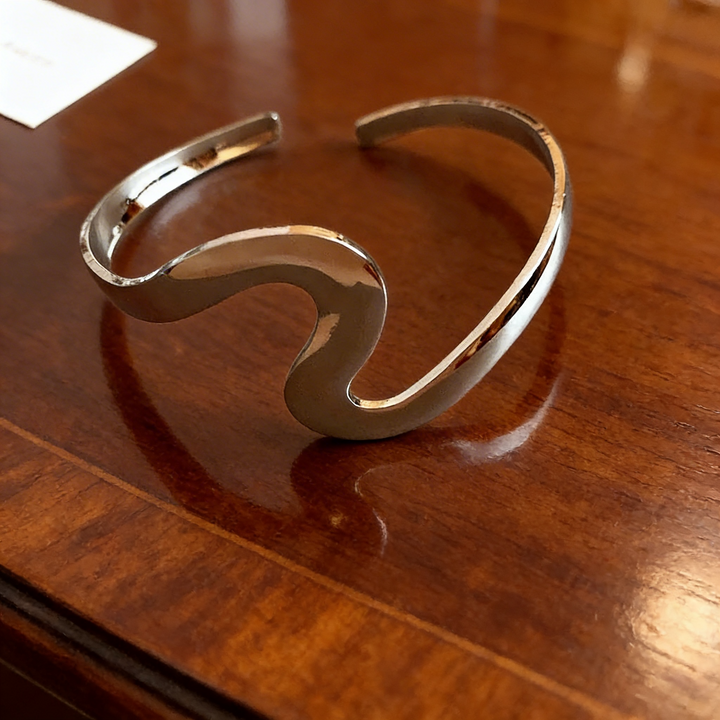 Otwarta Srebrna Bransoletka Vintage z Falowanym Splotem