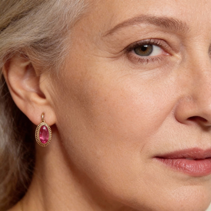 Vintage Kolczyki w Różowym Złocie z Pięknym Czerwonym Kryształem