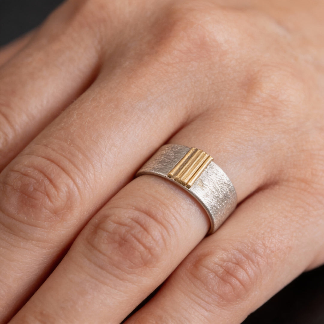 Delikatny Pierścionek Vintage Pozłacany