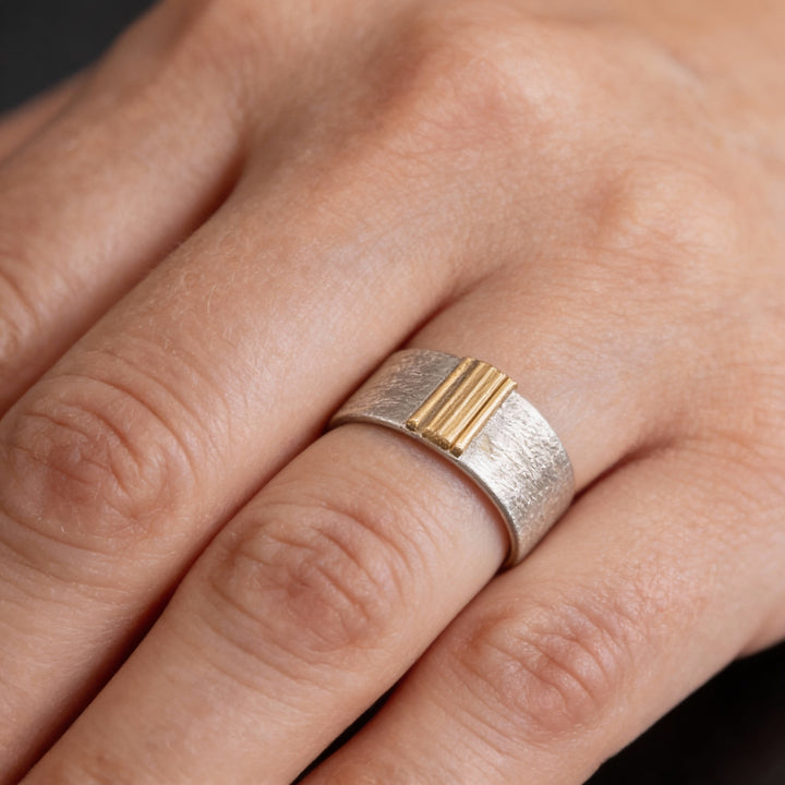 Delikatny Pierścionek Vintage Pozłacany