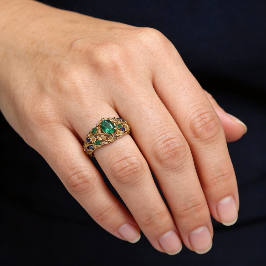 Pierścionek Złoty z Kryształami Zielonymi i Niebieskimi