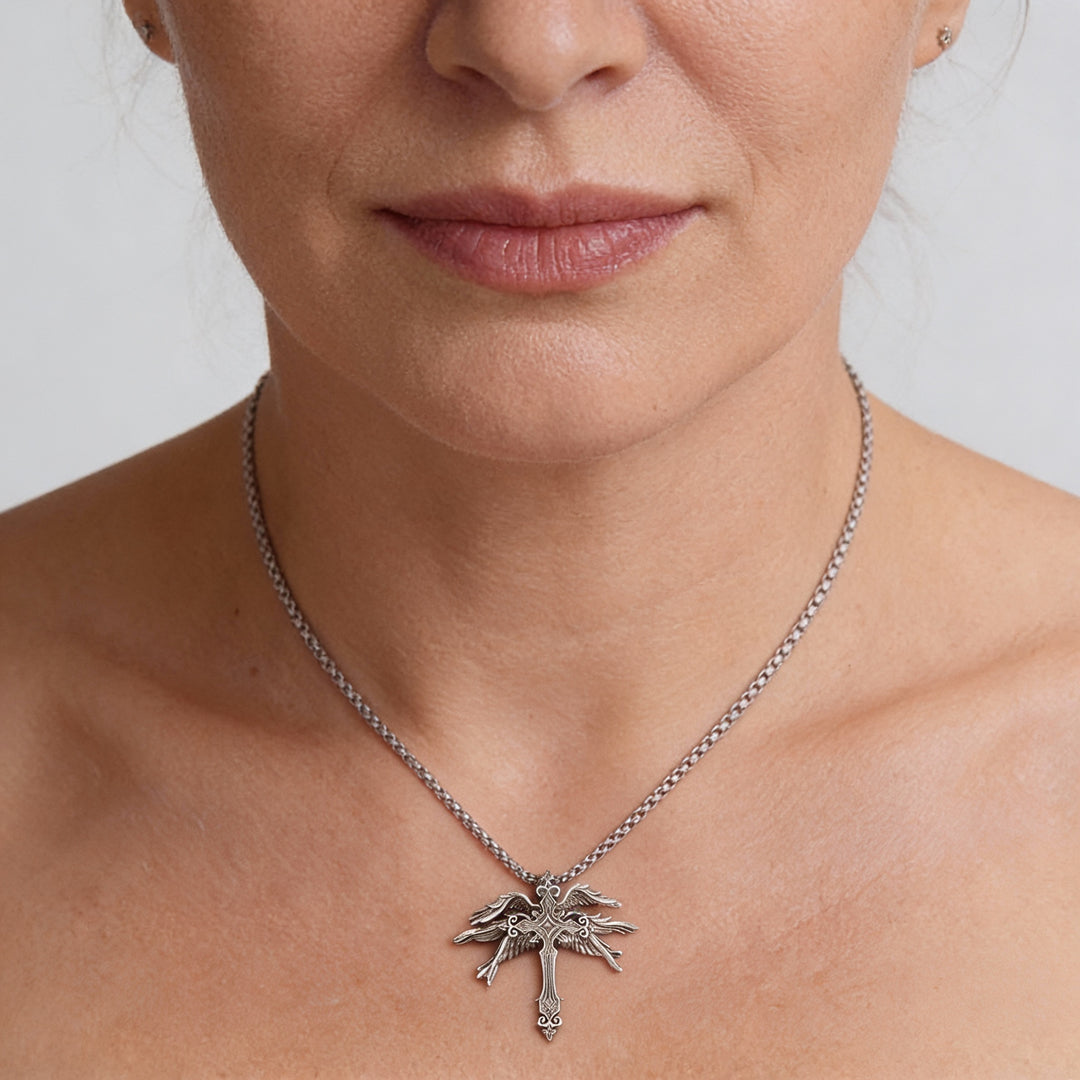 Naszyjnik Krzyż z Aniołem Sześciu Skrzydeł
